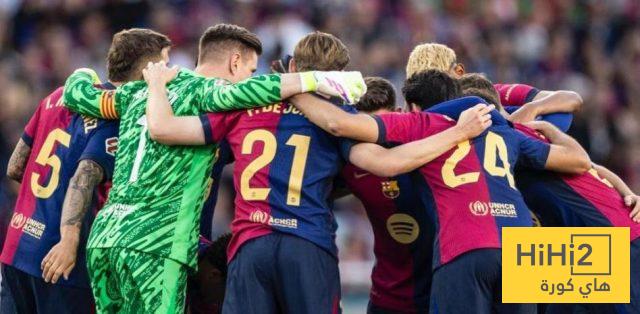 صورة – غرفة ملابس برشلونة تساند تير شتيغن