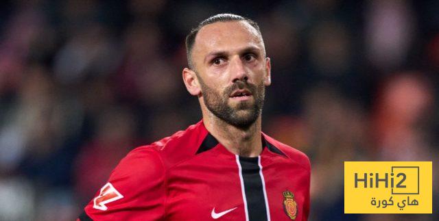 صورة: مهاجم مايوركا يرد على برشلونة