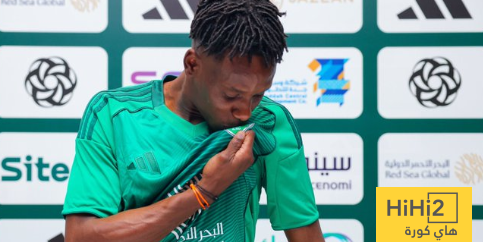كيف تغيّر أداء هوساوي بين الاتحاد والأهلي ؟