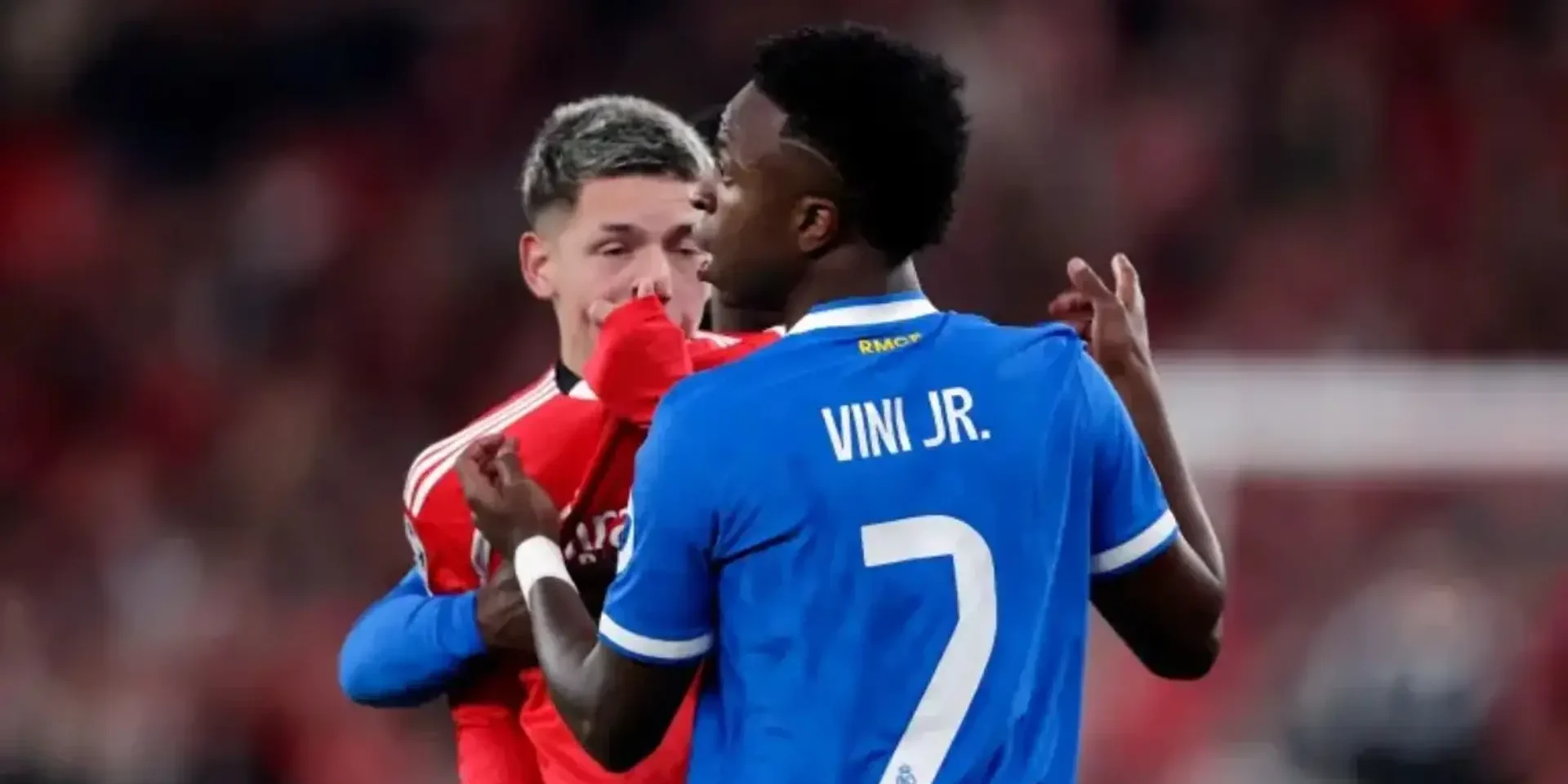 رأي سافيولا في واقعة العنصرية ضد فينيسيوس