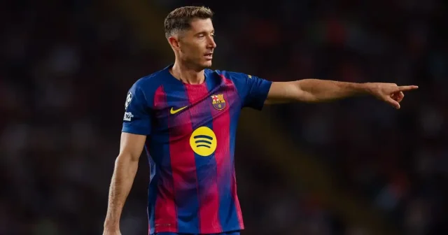 ليفاندوفسكي يعلق على مستقبله في برشلونة 1