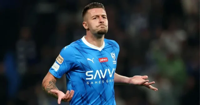 ميلان يحلم بضم نجم الهلال 1