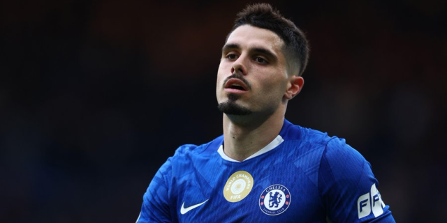 طرد بيدرو نيتو لاعب تشيلسي من لقاء ارسنال