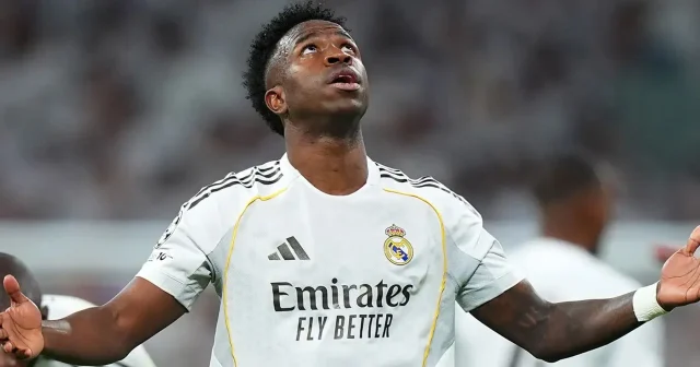 ترتيب فينيسيوس بين الهدافين البرازيليين في دوري الأبطال 1