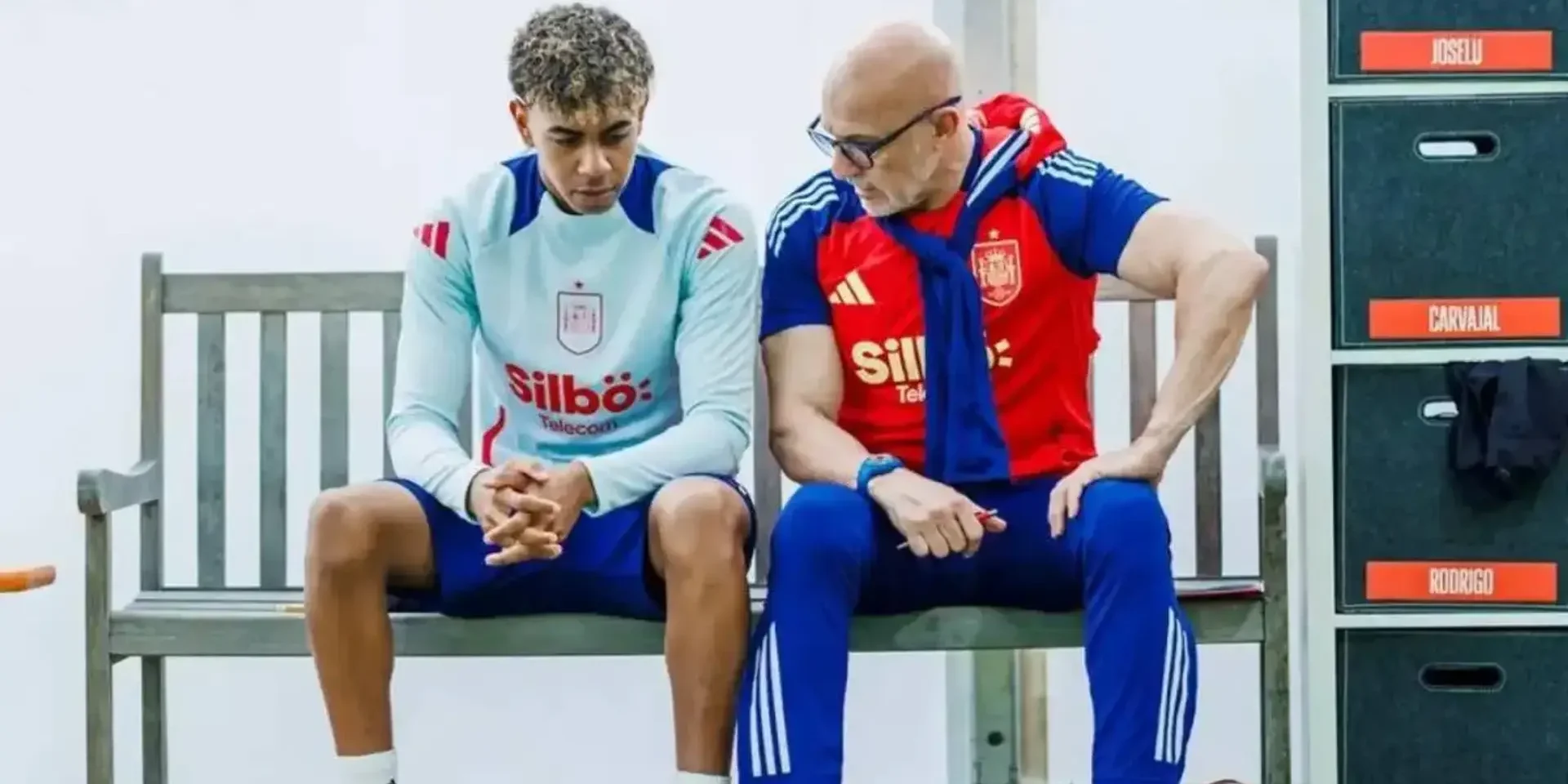 في الكورة : دي لا فوينتي: لامين يامال تعرض لظلم شديد!