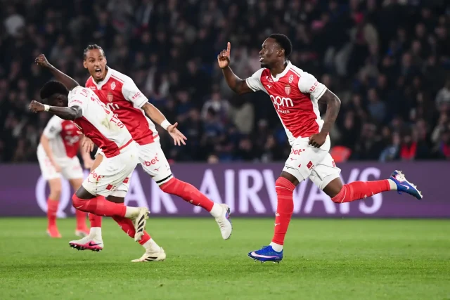 موناكو أول فريق يفعلها ضد باريس 1