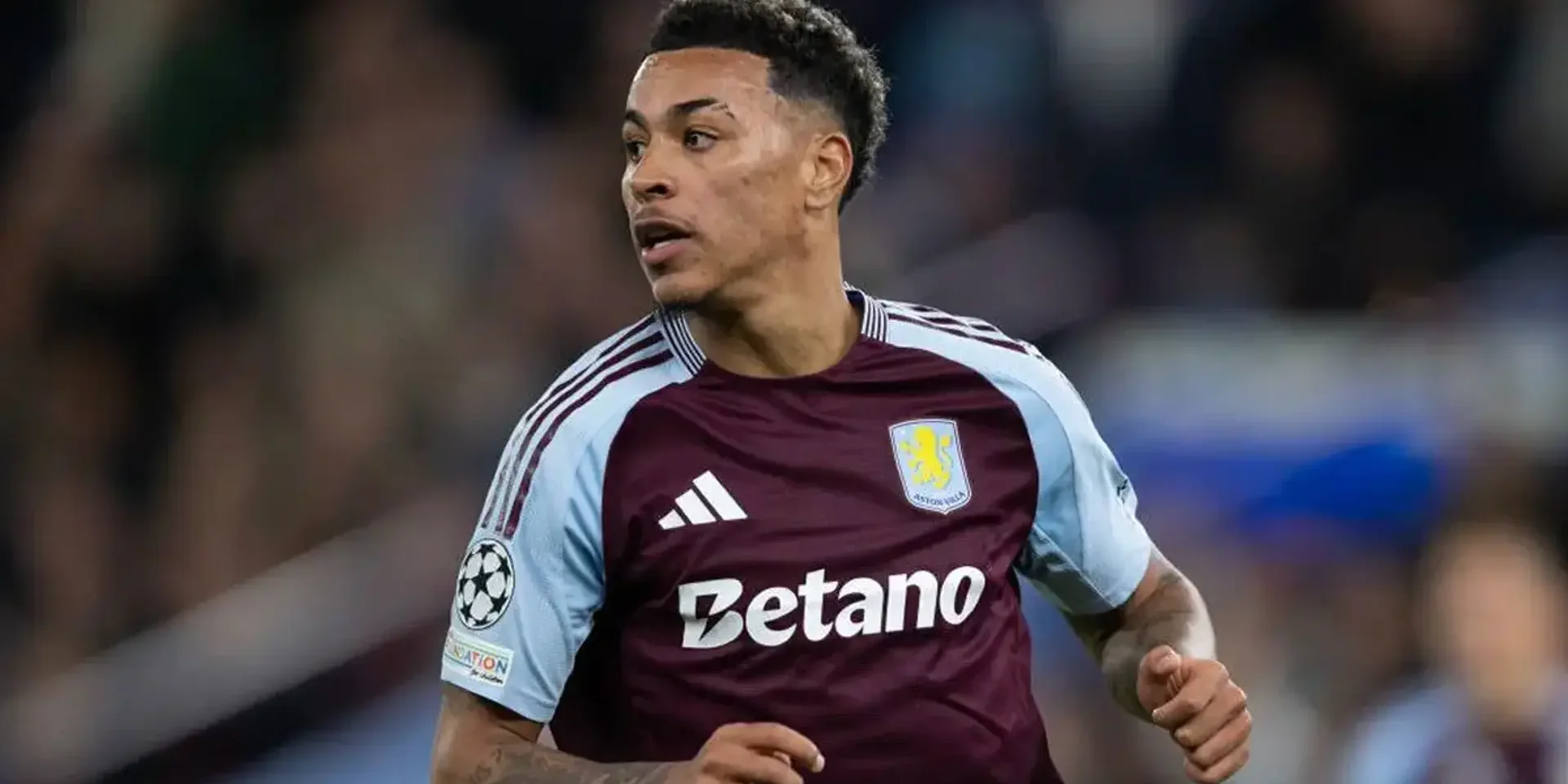 تشيلسي يضع عينه على نجم أستون فيلا