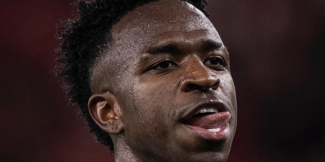 دافيد أنشيلوتي: الفرق تفكر في فينيسيوس قبل أي لاعب