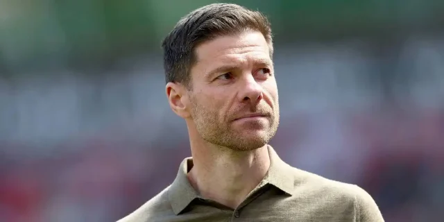 رد فعل تشابي ألونسو على تدريب ليفربول