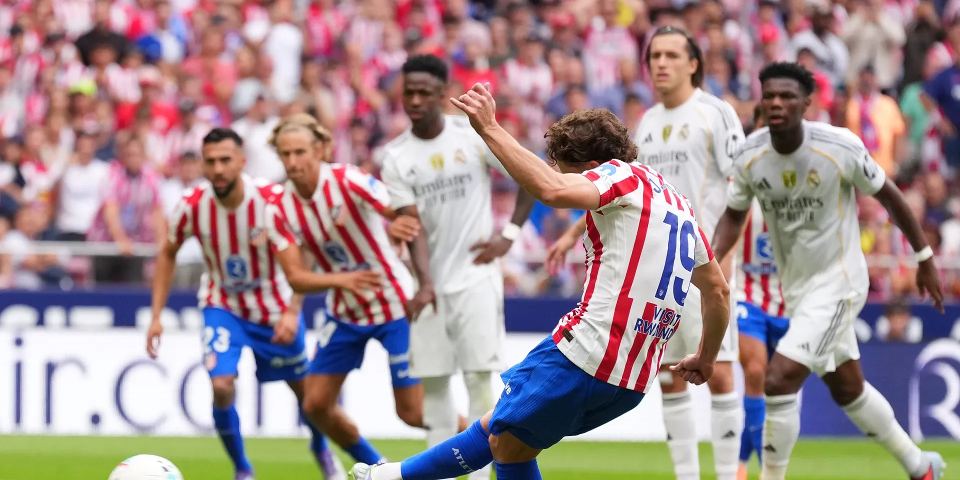 أتلتيكو يتسلح برقم قوي على البيرنابيو قبل الديربي