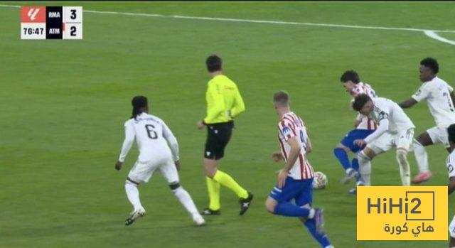 صحفي مندهش من قرارات حكم ديربي مدريد