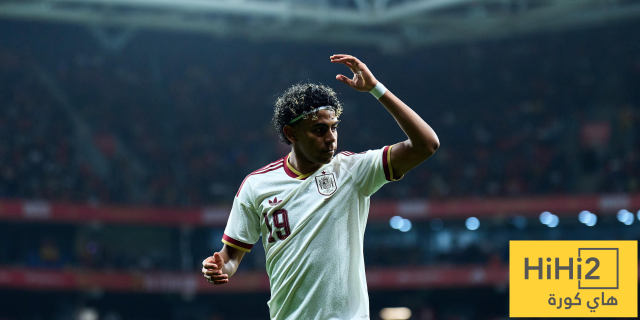 دي لافوينتي يستجيب لطلب برشلونة بشأن لامين