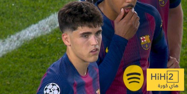 صور .. مدافعو برشلونة متخصصون في الطرد بدوري الابطال  