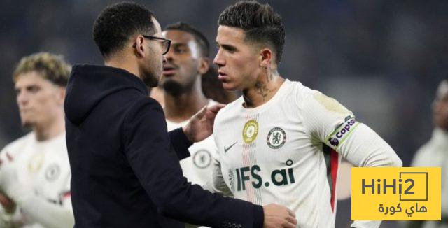 مدرب تشيلسي يعلن اعتذار انزو فيرنانديز بعد تصريحاته عن ريال مدريد