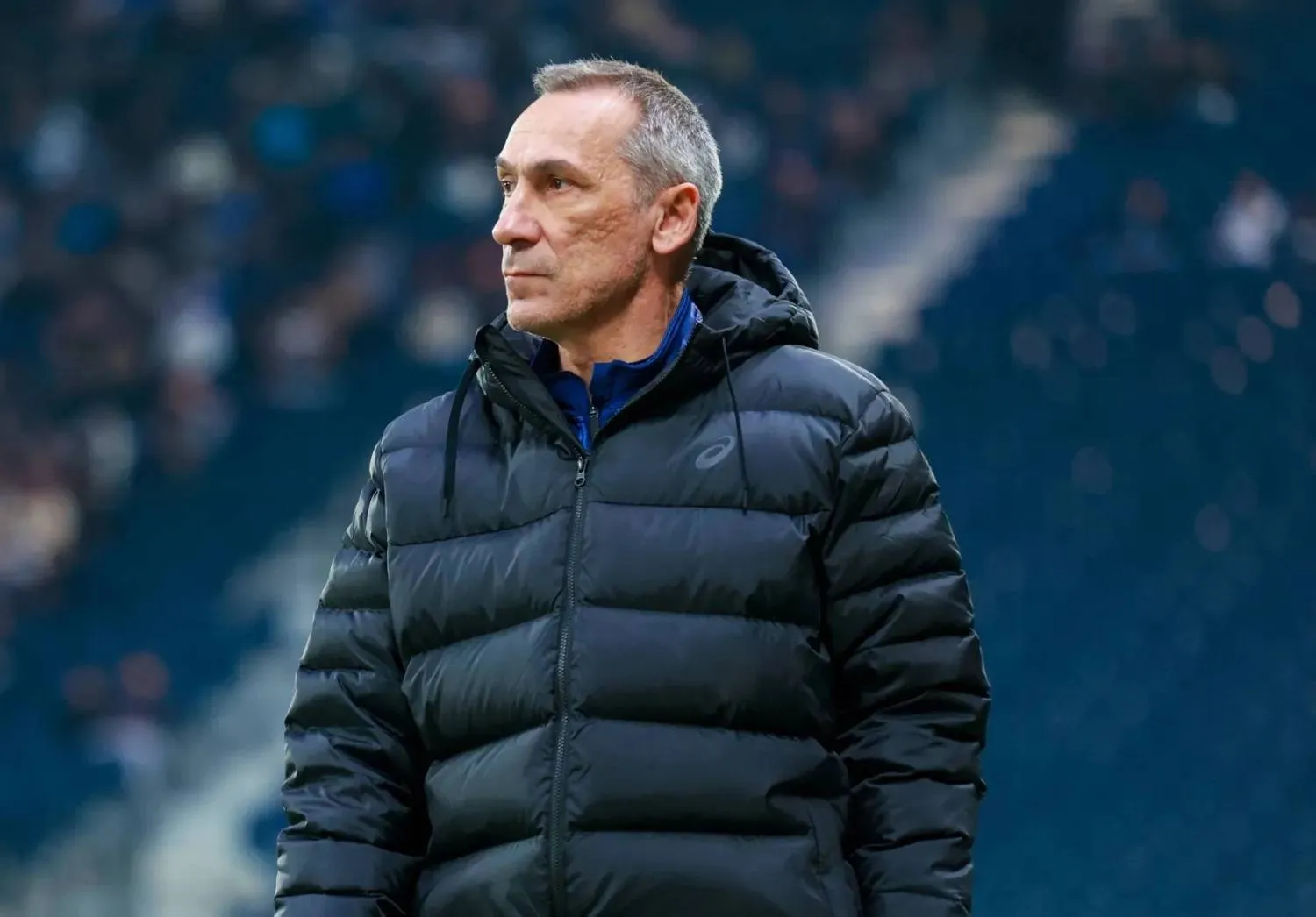 موعد وصول جورجيوس دونيس إلى المنتخب السعودي والإعلان