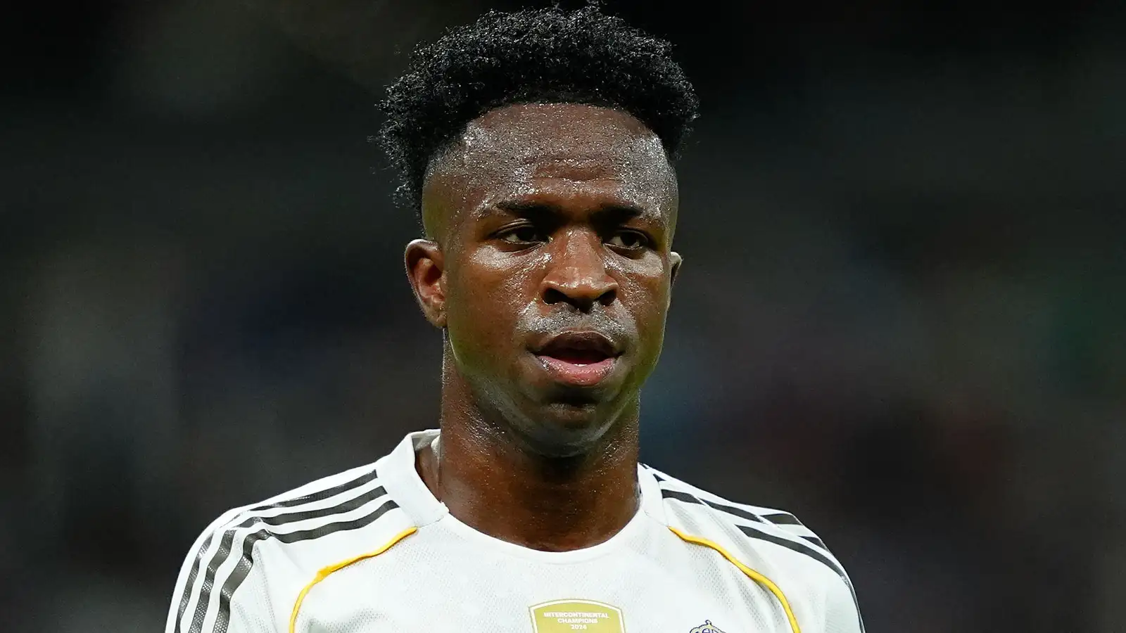صور : لا يوجد اوقح من صحف مدريد المطبله للمهرجين