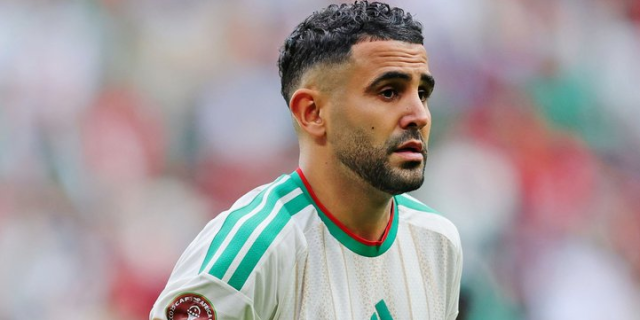 تشكيلة منتخب الجزائر الرسمية للقاء هولندا