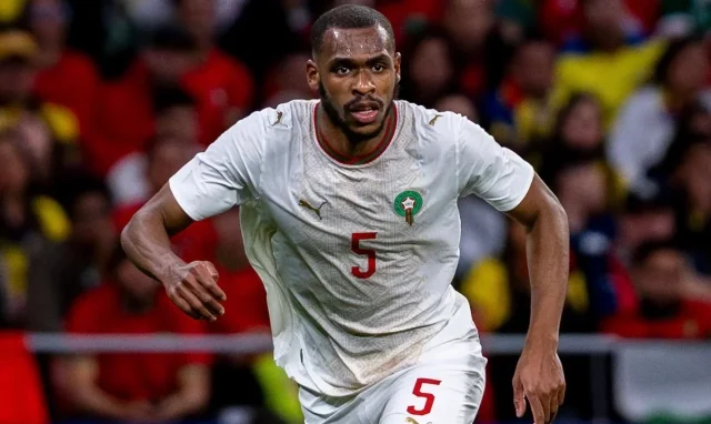 رسميا : عيسى ديوب يتوج بلقب رجل مباراة المغرب وهولندا