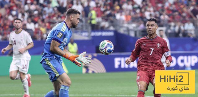 أوناي سيمون يحطم الرقم القياسي التاريخي للشباك النظيفة في كأس العالم