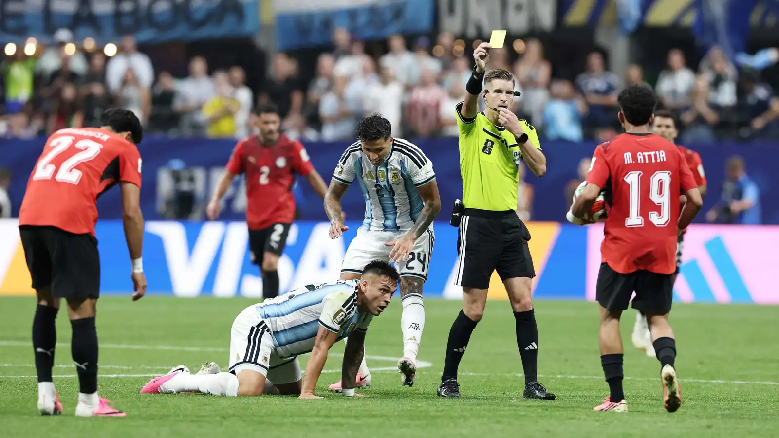 الأرقام تفضح ميول الحكام في كأس العالم…! رسميًا الأرجنتيني الابن المدلل للفيفا