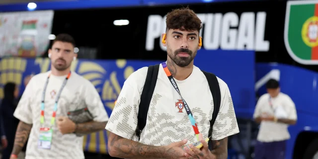 نادٍ سعودي ينافس النصر على ضم سامو كوستا
