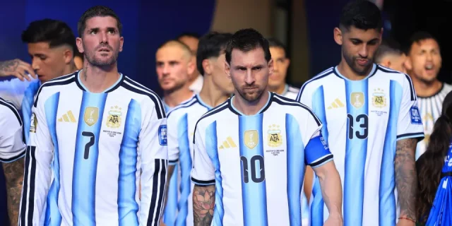 نجم الأرجنتين يرفض الإنتر من أجل برشلونة