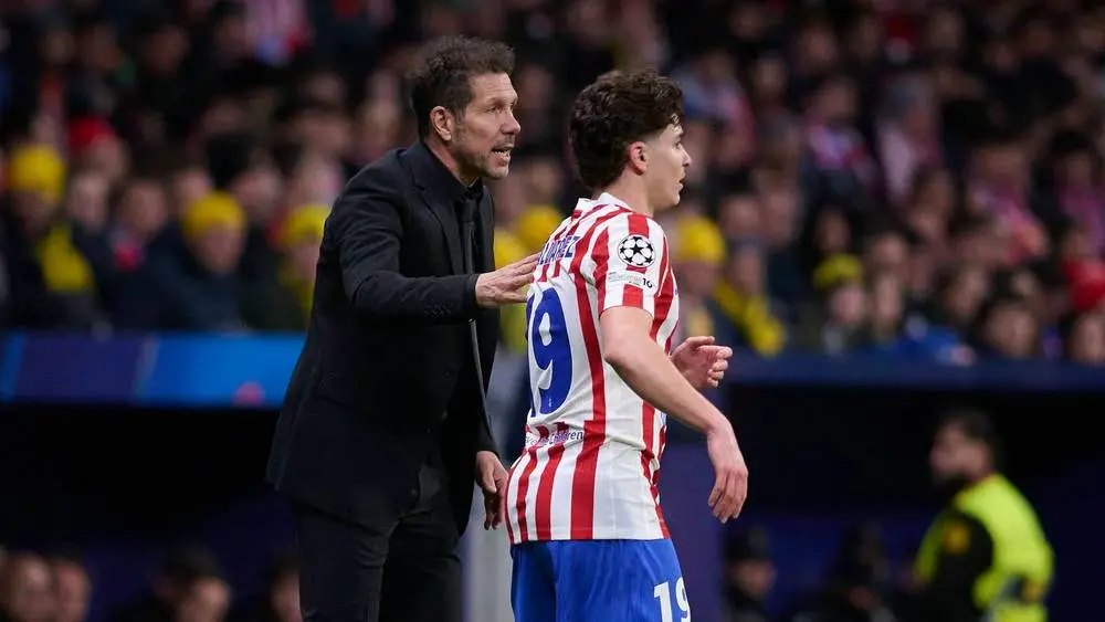 برشلونة يحدد بديل جوليان ألفاريز