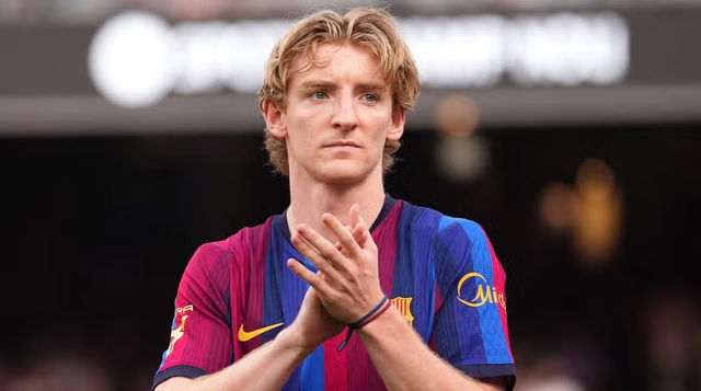 كيف خطف غوردون إعجاب جمهور برشلونة ورد على المشككين سريعا؟
