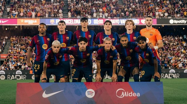 العمود الفقري الجديد لبرشلونة.. 4 لاعبين حرروا نجوم فليك