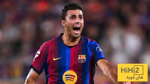 رودري يجبر فليك على تعديل أسلوب برشلونة