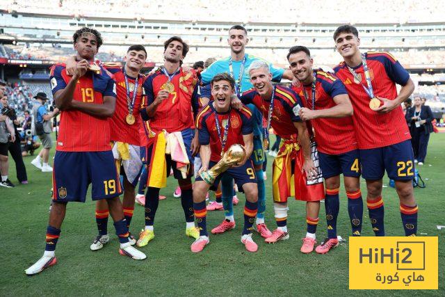 فيران توريس يدفع ثمن الرحيل عن برشلونة
