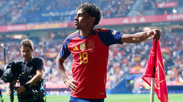 مفارقة غريبة ليامال مع منتخب إسبانيا